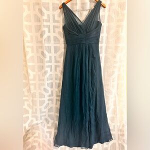 EUC Amsale 100% silk Elegant crinkle silk chiffon Evening Gown size 8